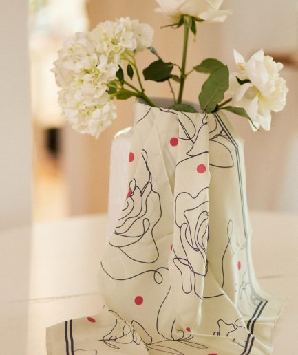 Eşarfă Trandafir Alb